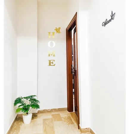 Lejlighed Chic House *